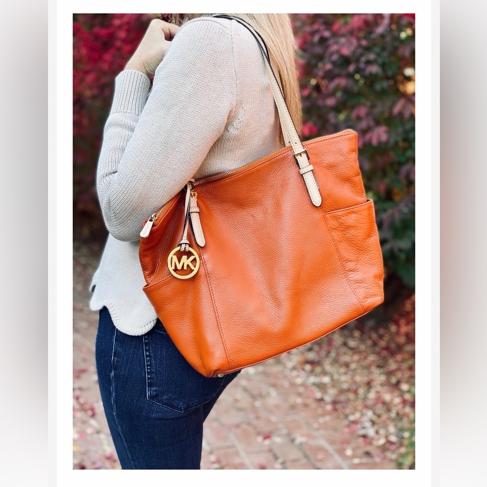 MICHAEL KORS Pebble Leather Jet Set East West Tote Bag - Picture 10 of 10